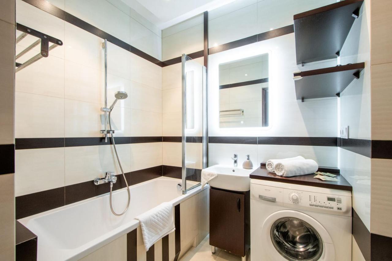 Mg Apartments Gieldowa Варшава Екстериор снимка