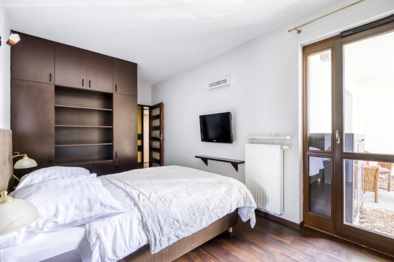 Mg Apartments Gieldowa Варшава Екстериор снимка