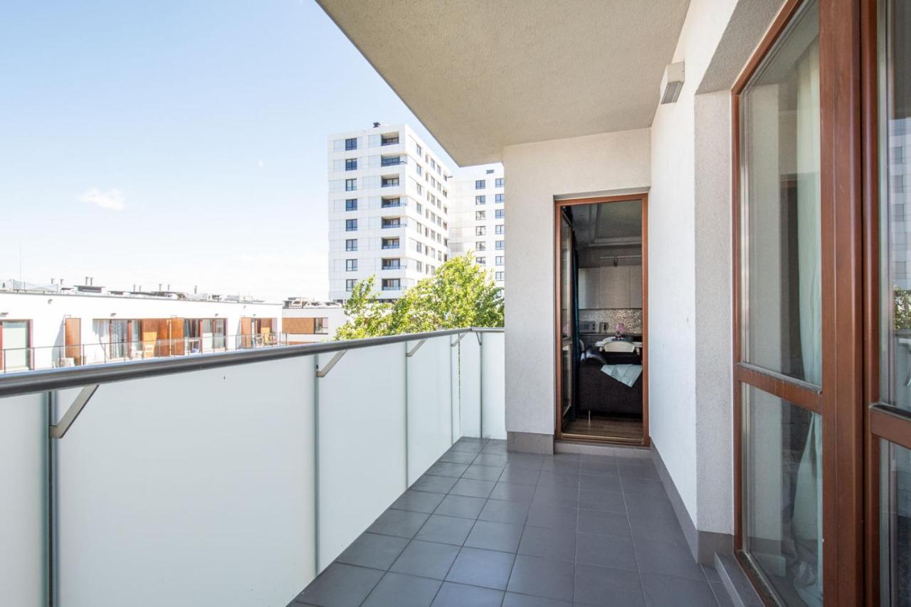 Mg Apartments Gieldowa Варшава Екстериор снимка