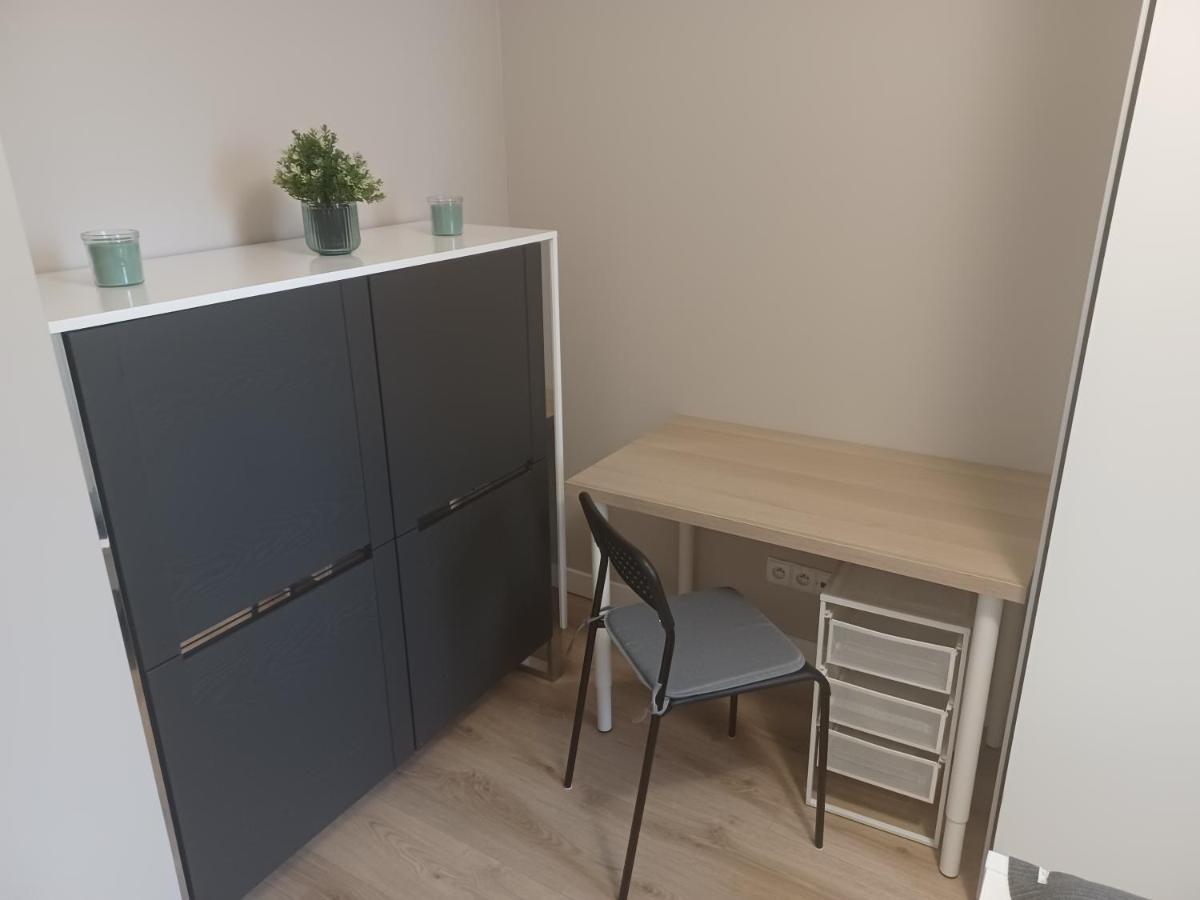 Mg Apartments Gieldowa Варшава Екстериор снимка
