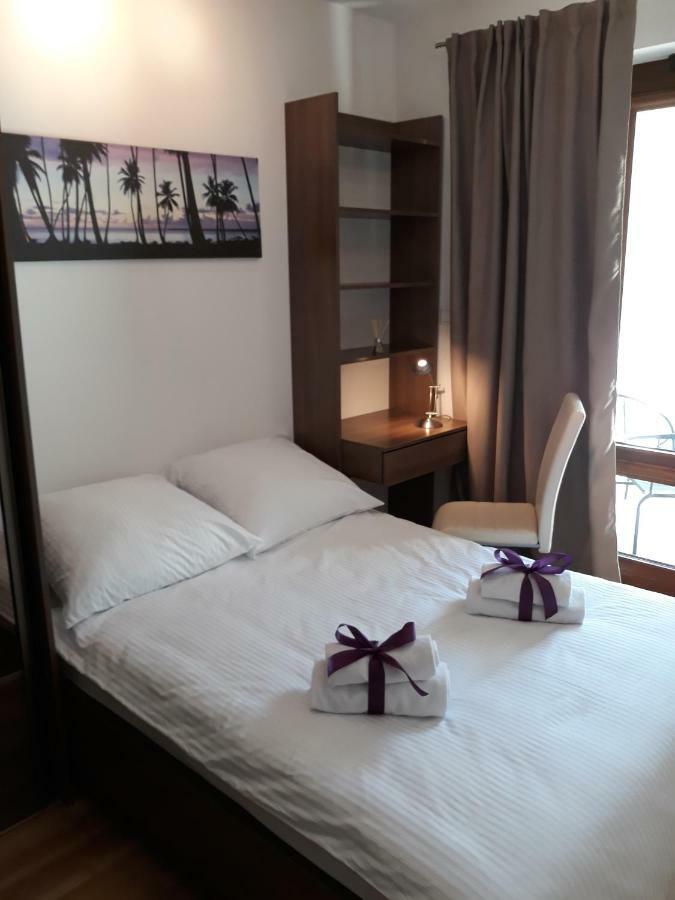 Mg Apartments Gieldowa Варшава Екстериор снимка
