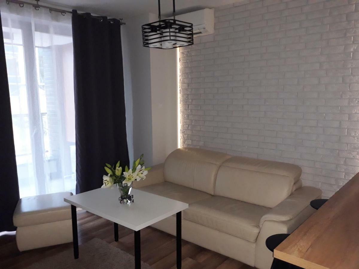 Mg Apartments Gieldowa Варшава Екстериор снимка