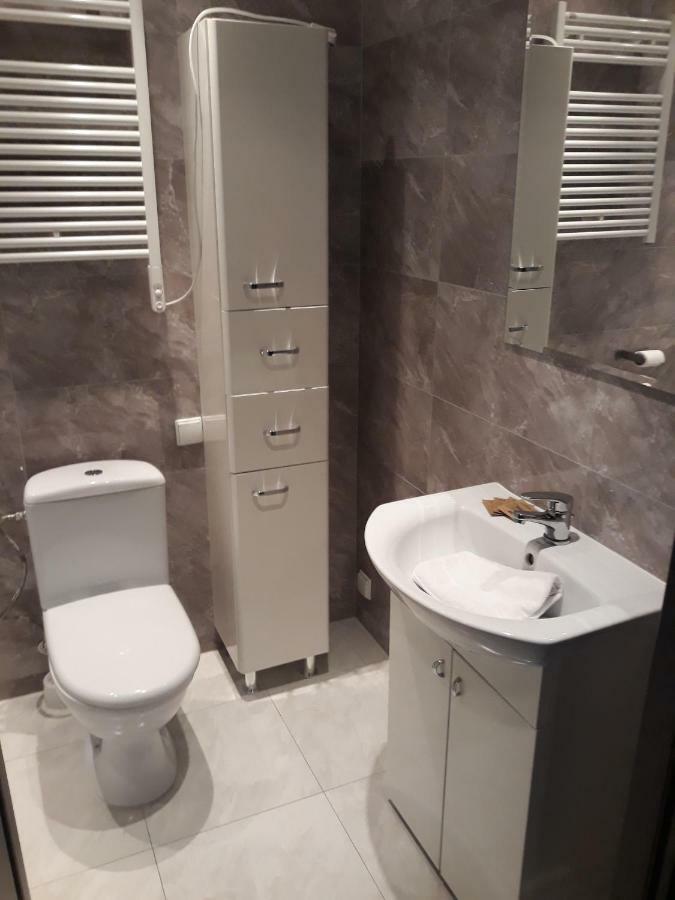 Mg Apartments Gieldowa Варшава Екстериор снимка