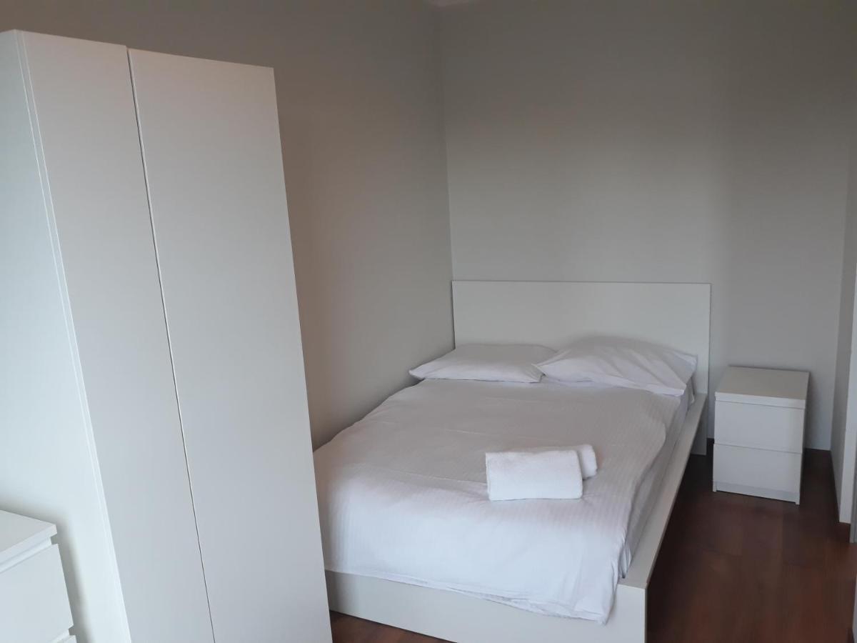 Mg Apartments Gieldowa Варшава Екстериор снимка